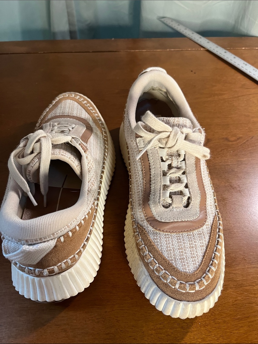 Dolce Vita Dolen Women’s Cream & Brown Platform Lace-Up Sneakers 8.5